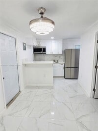 Building Photo - 730 NW 177th Terrace