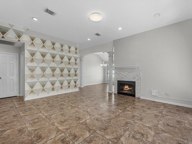 Building Photo - 18634 S Wimbledon Dr