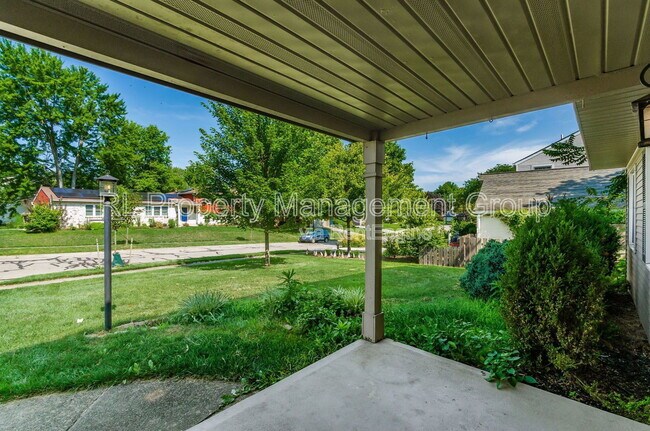 Building Photo - 66 Haddam Pl E