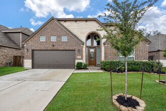 Building Photo - 4442 Buentello Dr