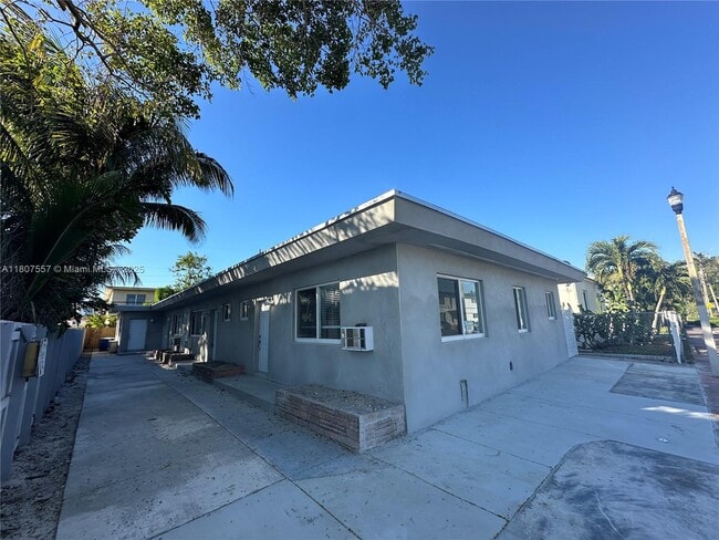 Building Photo - 836 81st St