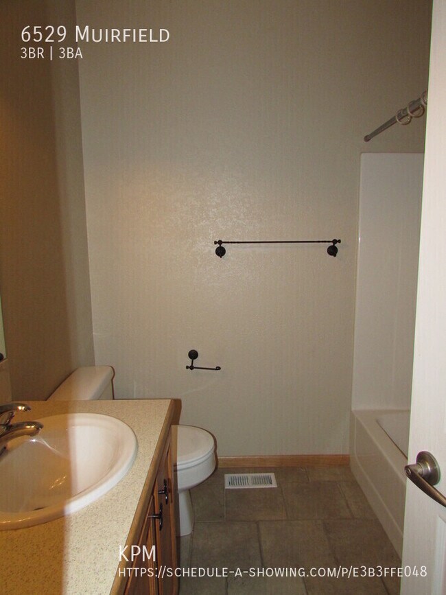 Building Photo - 6529 Muirfield-