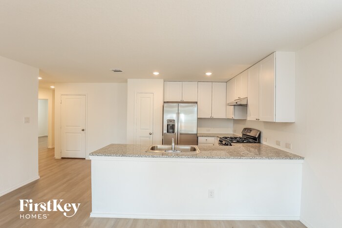 Building Photo - 3374 Carducci Dr
