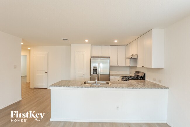 Building Photo - 3374 Carducci Dr