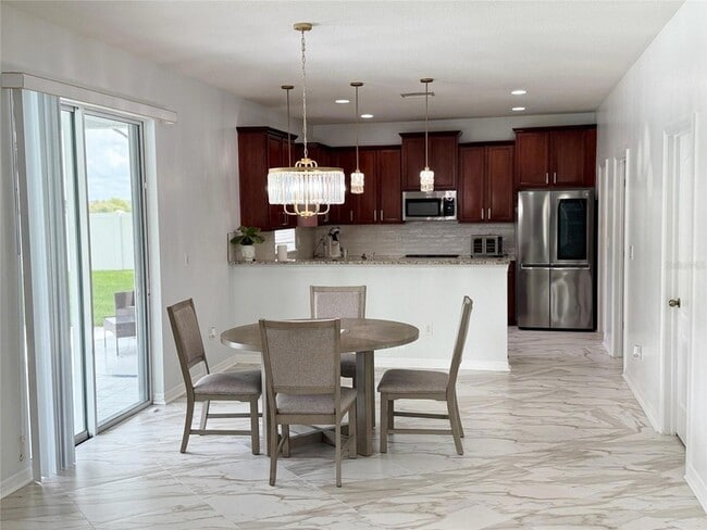 Building Photo - 12236 Fairlawn Dr