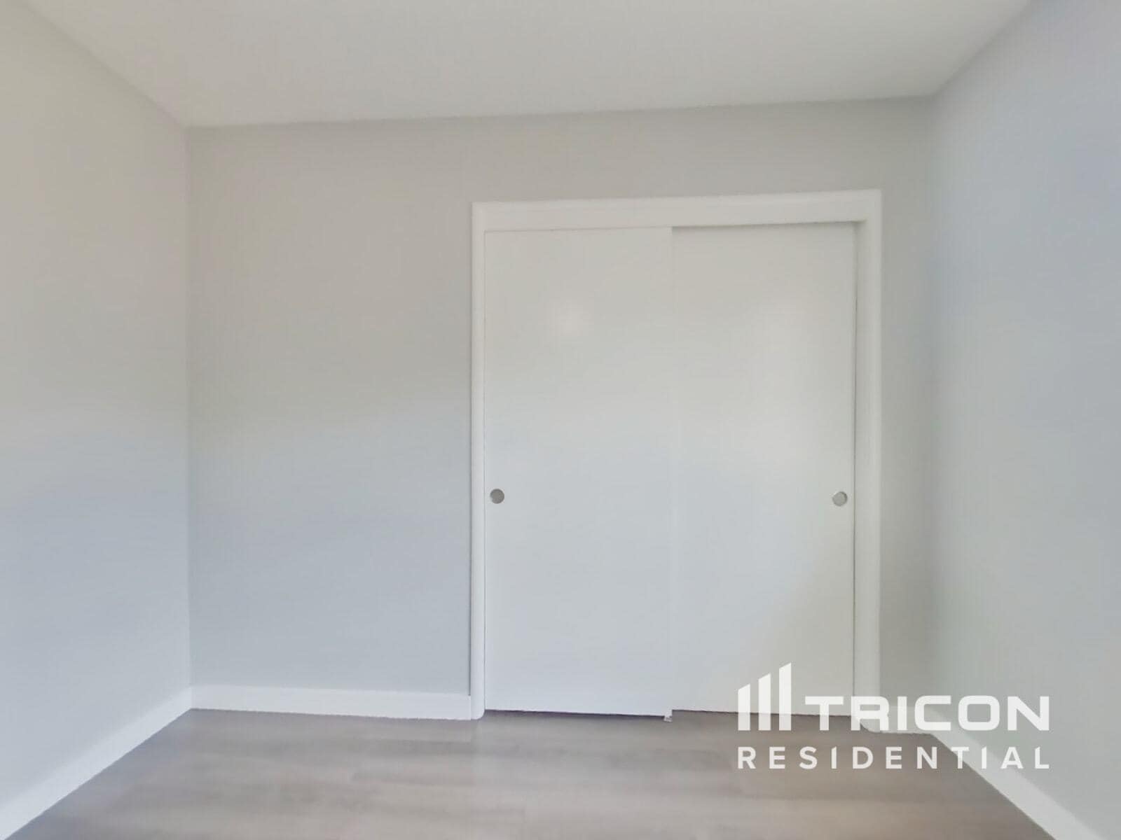 Building Photo - 1678 Maywood Dr
