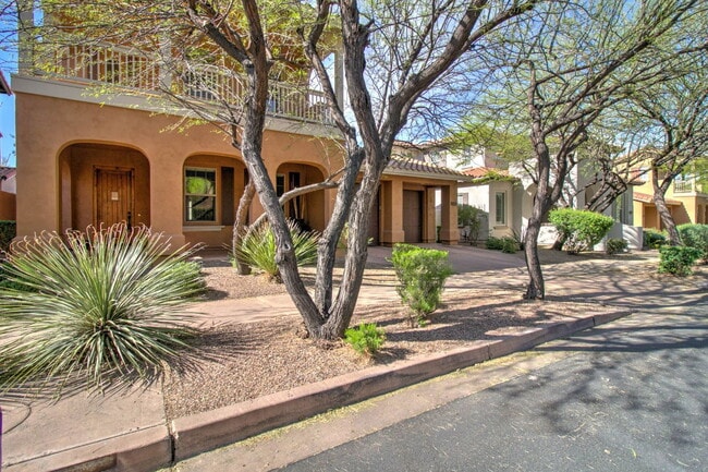 Building Photo - 9427 E Trailside View