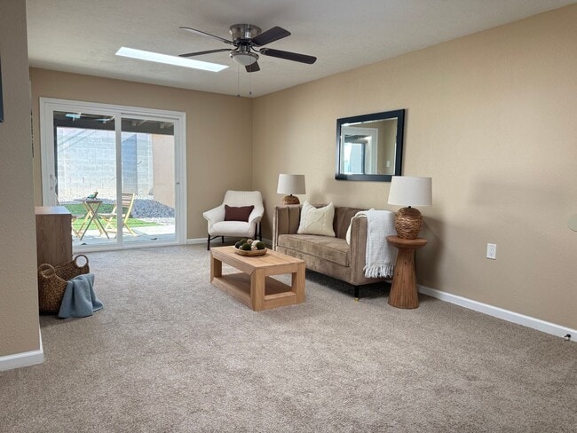 Building Photo - One of a kind NE Heights Home