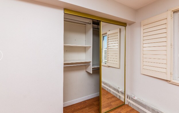 Building Photo - 708 W Bittersweet Pl