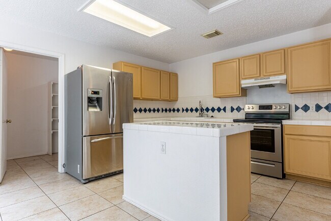 Building Photo - 491 Emerald Fields Ln