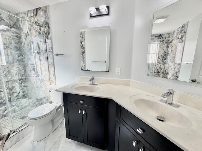 Building Photo - 4383 Laurel Ridge Cir