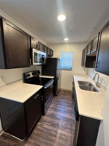 Building Photo - 2806 Reagan St