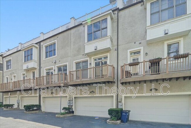 Building Photo - 2735 Linden Ln