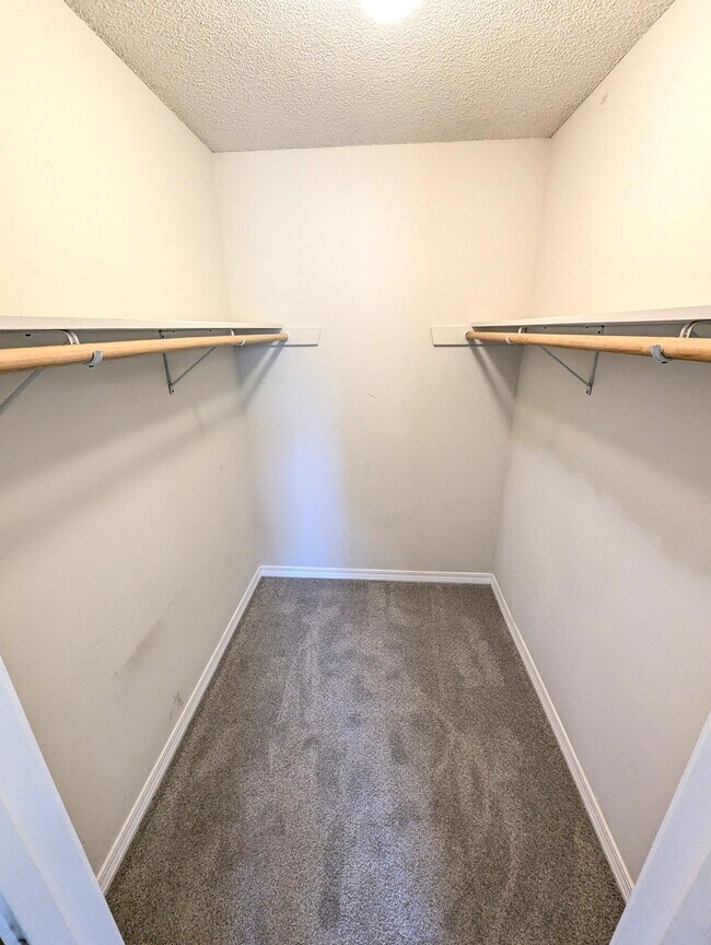 Building Photo - 2001 Presidio St