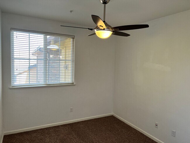 Building Photo - Balboa Park Luxury Living