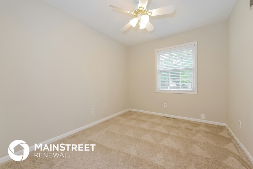 Building Photo - 1437 S Tomahawk Ln
