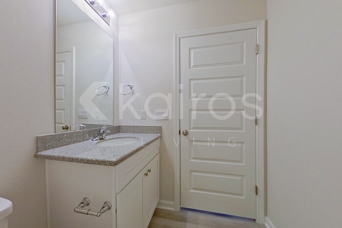 Building Photo - 4618 Malay Cir