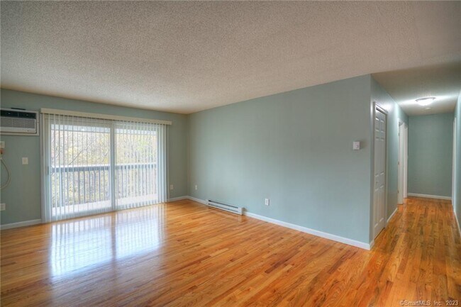 Building Photo - 82 Buddington Rd