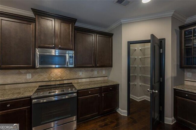 Building Photo - 7067 Walham Grove