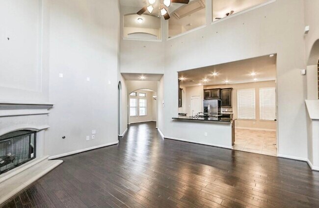 Building Photo - 28807 Mayes Bluff Dr