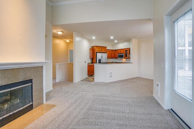Building Photo - BEAUTIFUL CONDO ON THE COLUMBIA RIVER