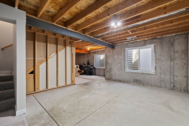 Building Photo - Charming 4-Bedroom Ranch with Low-Maintena...