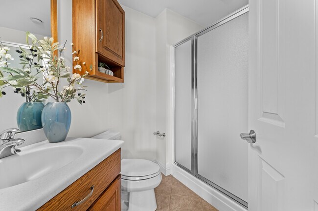 Building Photo - 12932 Sunset Bluff Ct