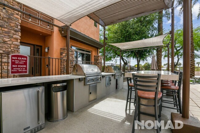 Building Photo - Charming 3BR Townhome in Scottsdale