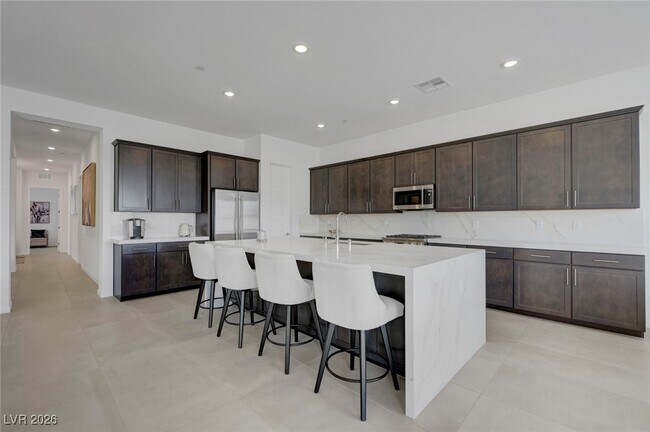 Building Photo - 10851 Mila Lndg Ave