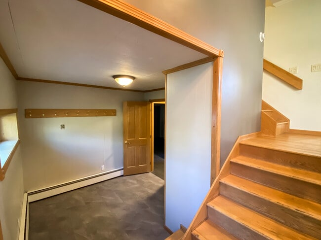 Building Photo - 1606 S Lake Irving Dr SW