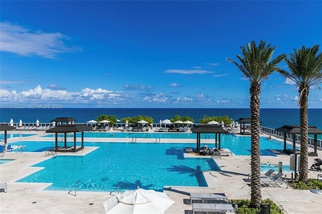 Building Photo - 1830 S Ocean Dr