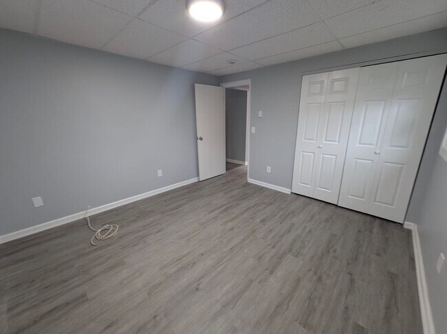 Building Photo - Renovated 1-Bedroom Apartment in Troy – Pe...