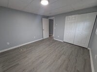 Building Photo - Live Comfortably in Troy – Renvated 1-Bedr...