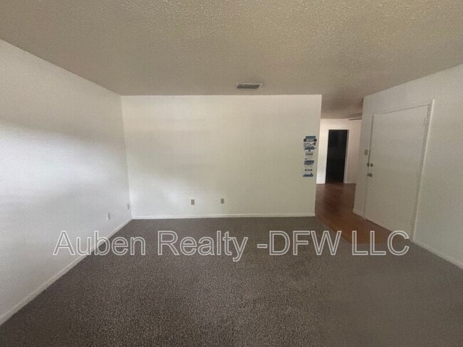 Building Photo - 1510 Blackwell Dr