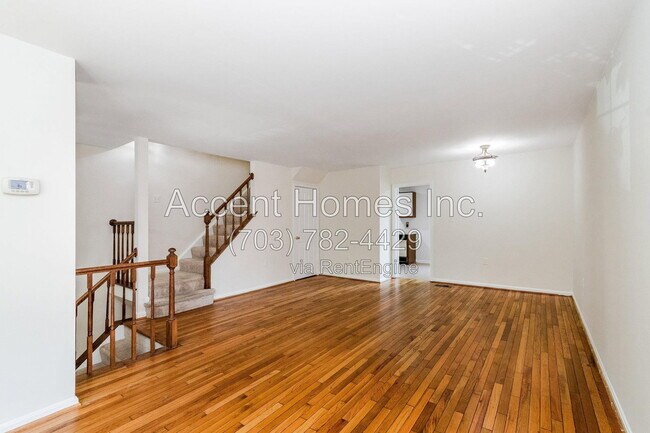 Building Photo - 5404 Barrister Pl