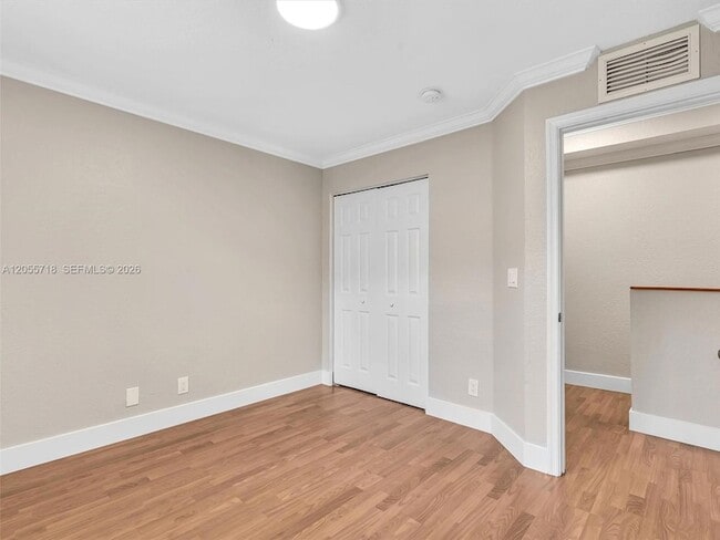 Building Photo - 4283 Vineyard Cir