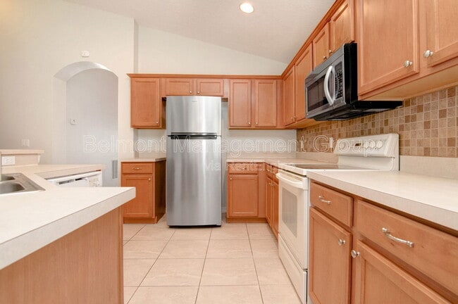 Building Photo - 9853 Portofino Dr