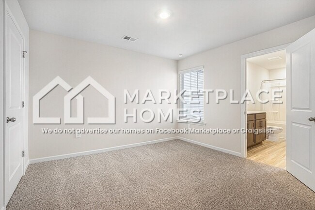 Building Photo - 2105 Avalon Rdg