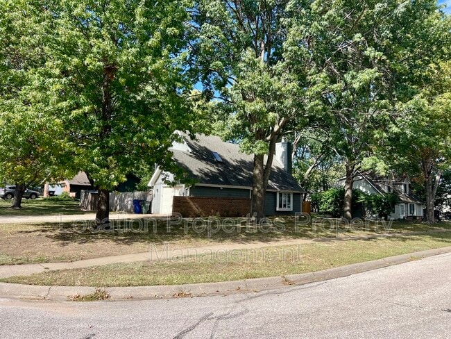 Building Photo - 3800 Stockade Ct