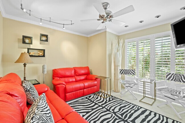 Building Photo - 74460 Fairway Dr