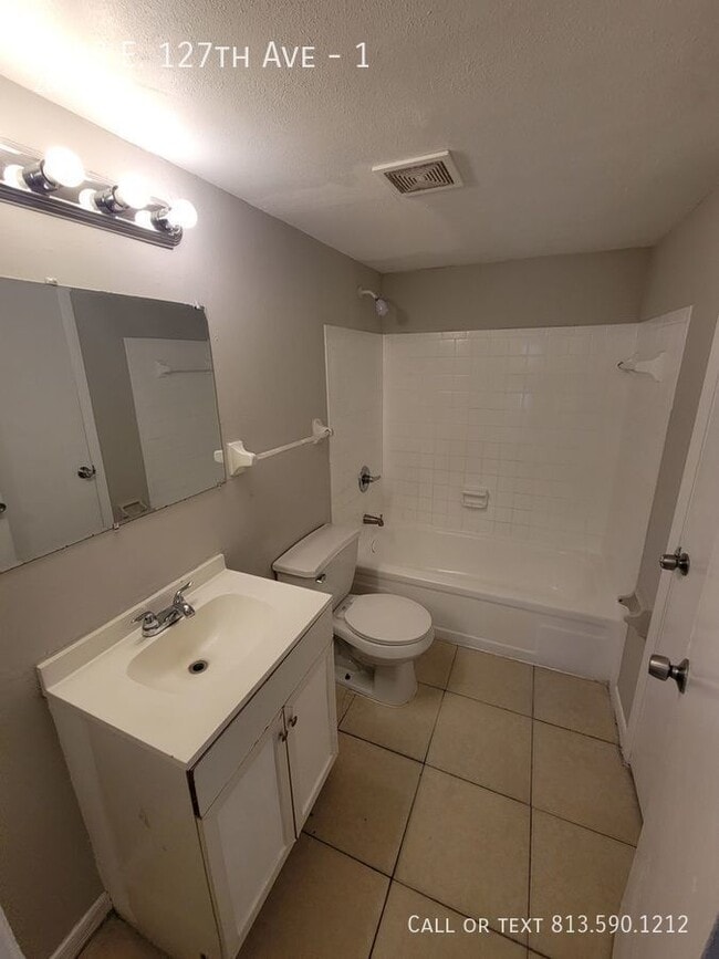 Building Photo - Updated Tampa Apartment