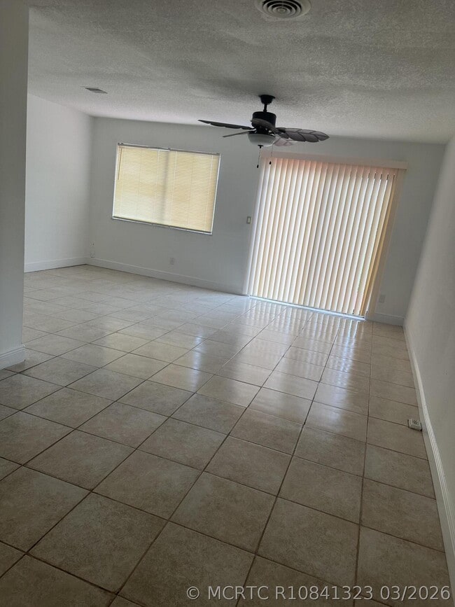 Building Photo - 4703 Pier Dr