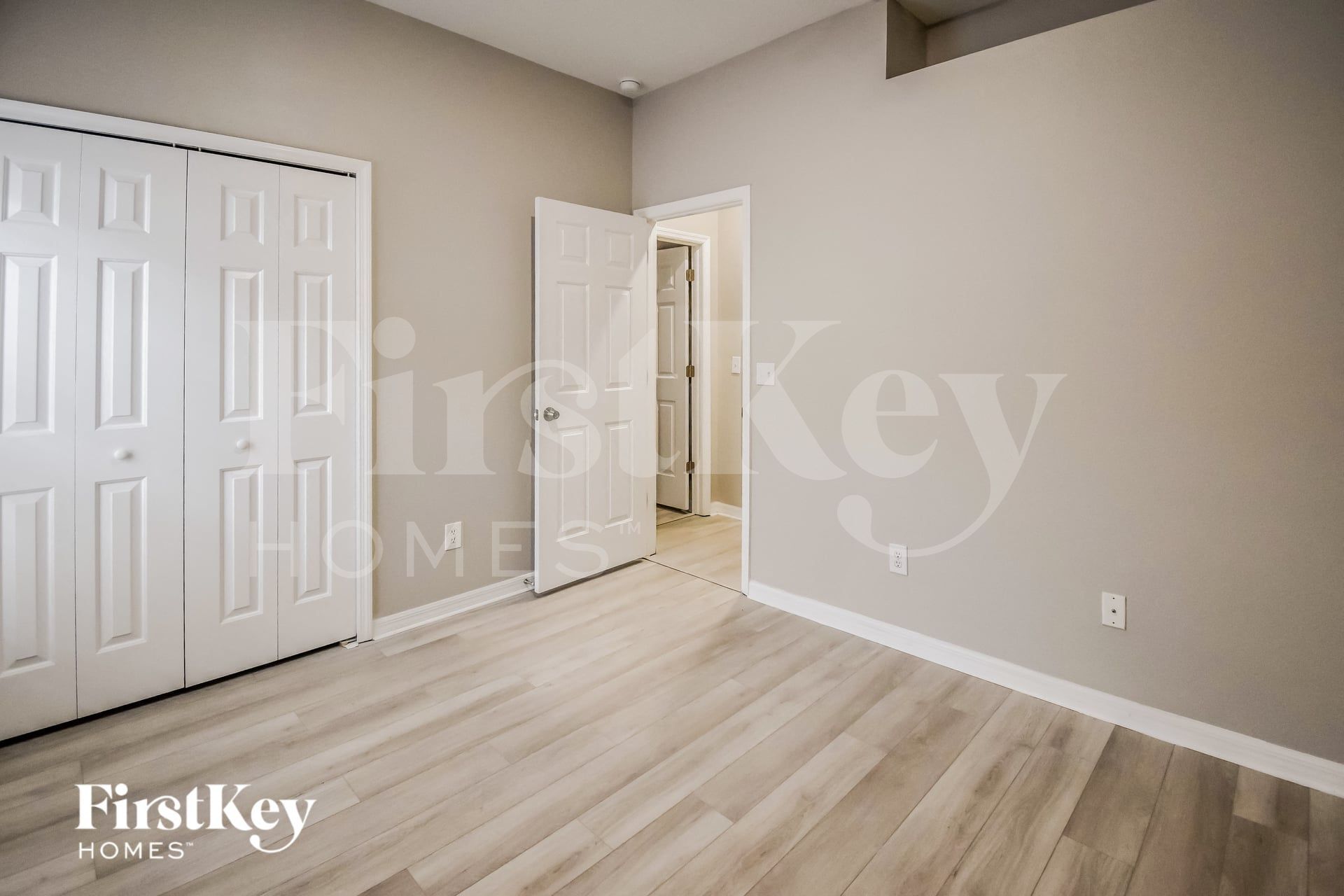 Building Photo - 722 Parsons Pointe St