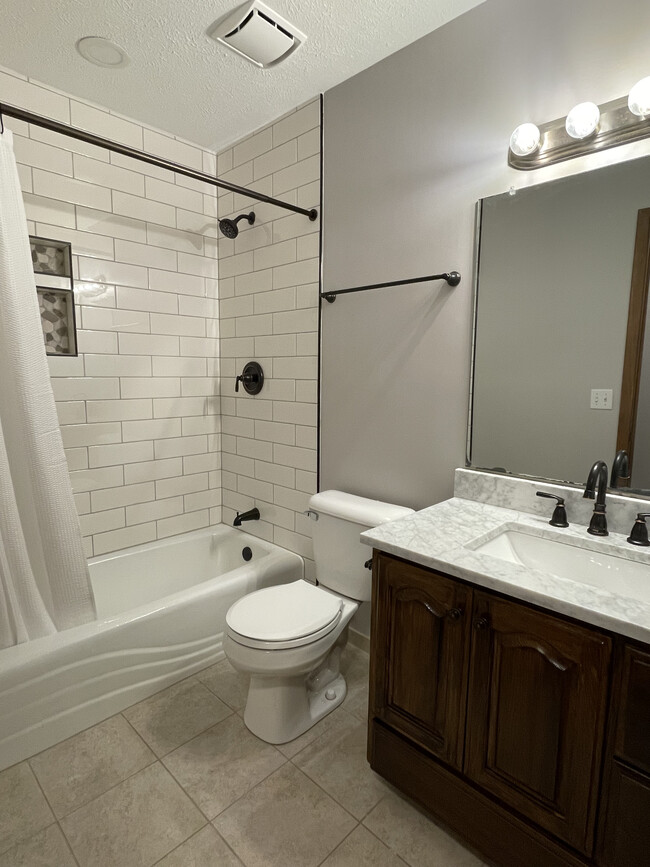 hall bathroom - 3118 S 116th St