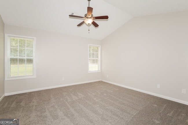 Building Photo - 2737 Glendale Dr