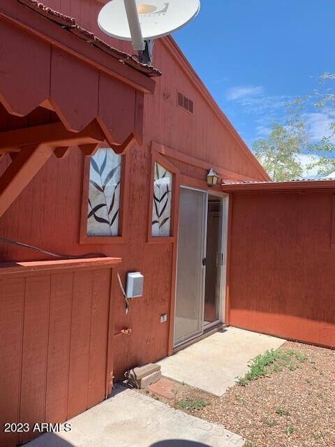 Building Photo - 912 E Allen St