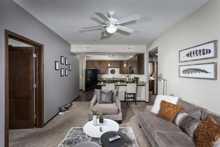 Sierra Pointe Apartments 7171 Woodland Ave West Des Moines IA 50266 Apartment Finder