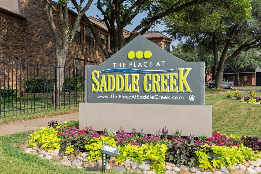 The Place At Saddle Creek 3420 Country Square Dr Carrollton TX 75006
