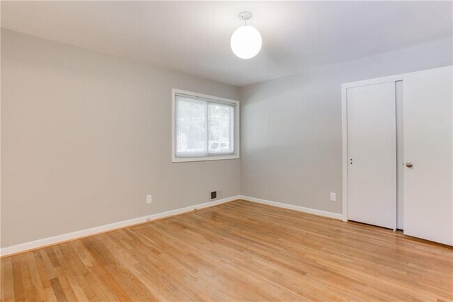 Building Photo - 1863 Merrimac Ct NE