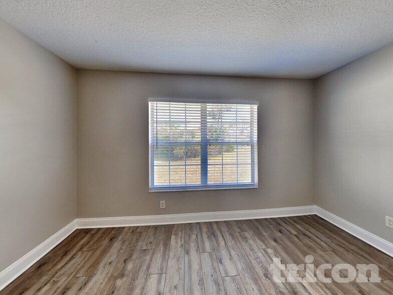 Building Photo - 55 Russo Dr